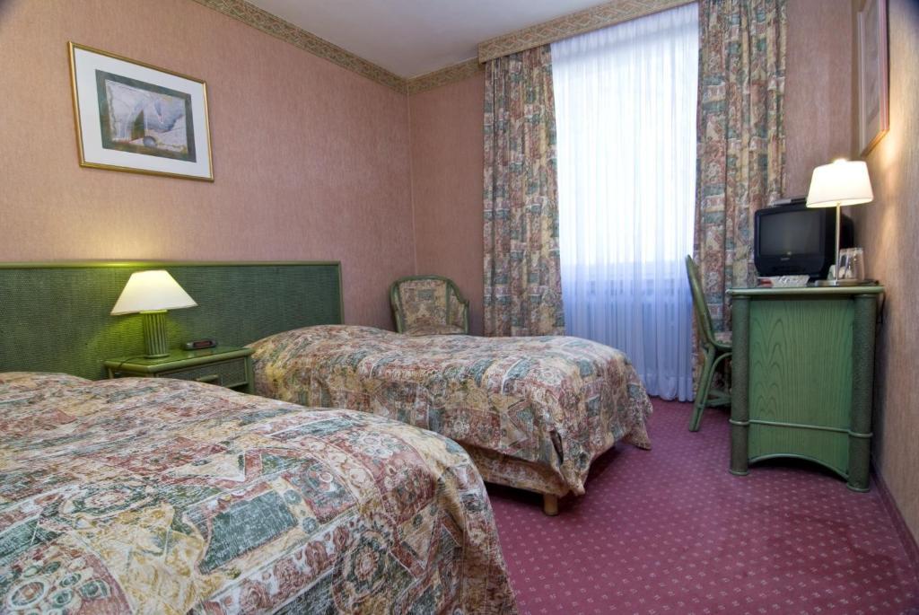 Wald-hotel 3*